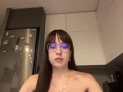 Snapshot of Ruviraa chatting on 07.21.26 Ruviraa online show from 07.21.26