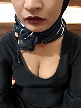 Snapshot of Itz_Mayra_ chatting on 10.19.25 Itz Mayra  online show from 10.19.25