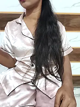 Snapshot of Itz_Mayra_ chatting on 10.25.25 Itz Mayra  online show from 10.25.25