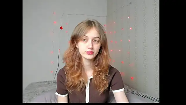 Snapshot of dreamy_pollyyy chatting on 05.13.26 dreamy pollyyy online show from 05.13.26