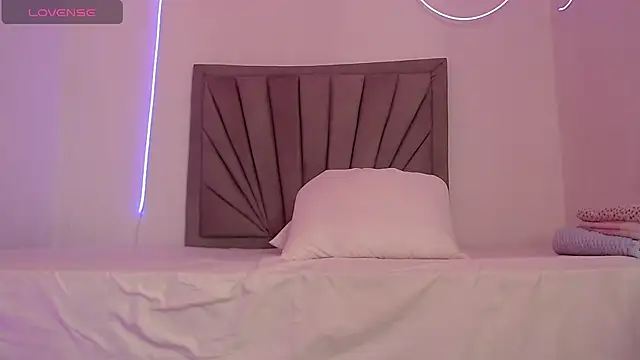 Fiorela 1 online show from 04.14.26