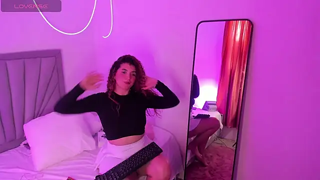 Fiorela 1 online show from 04.17.26