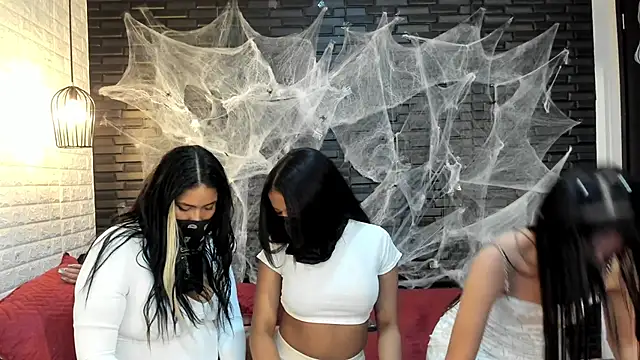 ElJardinEspanol online show from 10.11.25