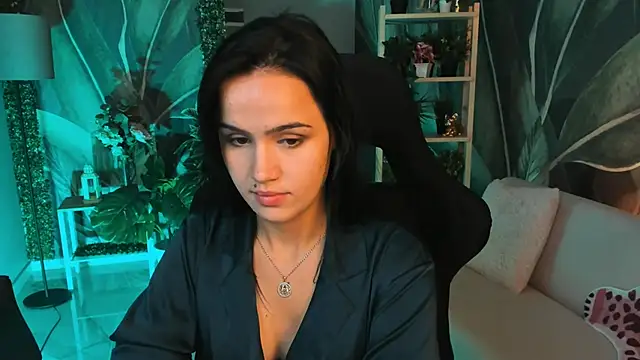 MonicaFarmer online show from 09.26.25