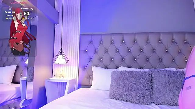 LunaBloomn online show from 11.18.25