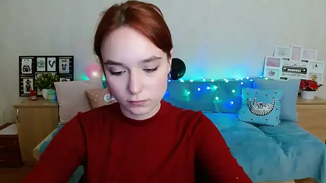 Snapshot of aFoxie chatting on 09.19.25 aFoxie online show from 09.19.25