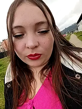 Lunna azul online show from 09.20.25