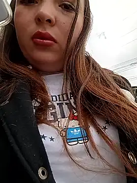 Lunna azul online show from 09.25.25