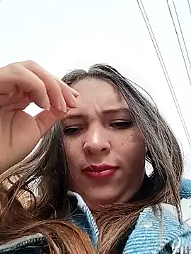 Lunna azul online show from 09.27.25