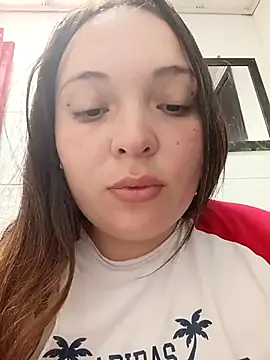 Lunna azul online show from 10.05.25