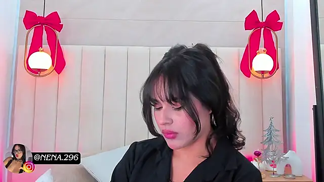 Snapshot of Dream_nena chatting on 12.05.25 Dream nena online show from 12.05.25