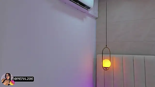 Snapshot of Dream_nena chatting on 12.19.25 Dream nena online show from 12.19.25