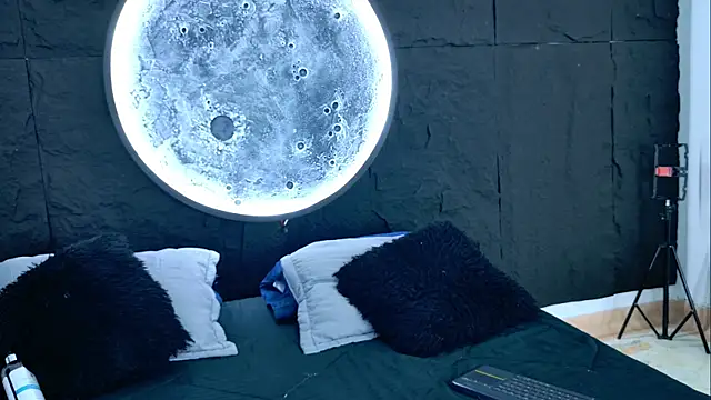 IvannaaVega online show from 04.08.26