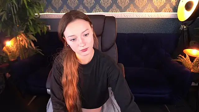 Snapshot of FoxyMayy chatting on 10.22.25 FoxyMayy online show from 10.22.25