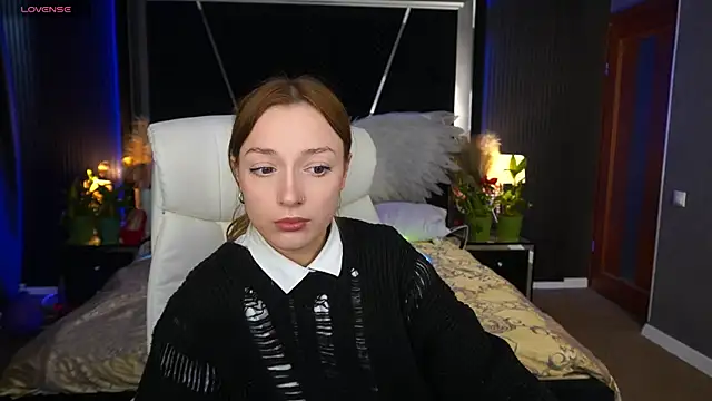 Snapshot of FoxyMayy chatting on 04.24.26 FoxyMayy online show from 04.24.26