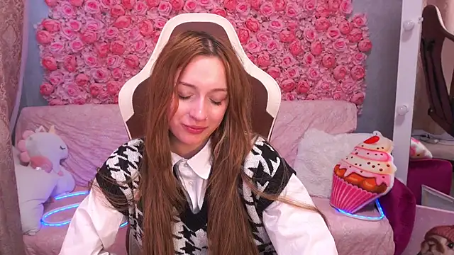 Snapshot of FoxyMayy chatting on 05.30.26 FoxyMayy online show from 05.30.26