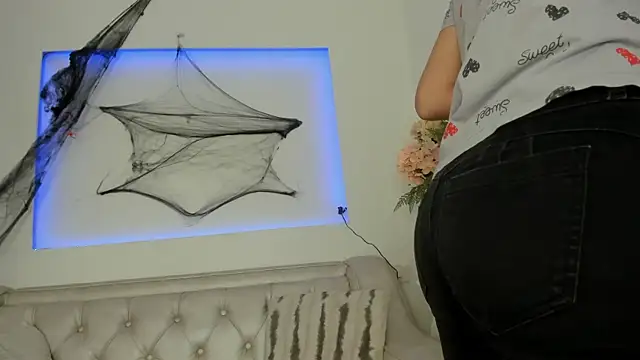 Ridwana  online show from 10.23.25