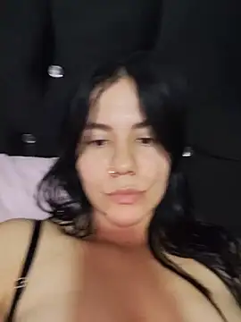 Snapshot of valen-sexx chatting on 06.20.26 valen-sexx online show from 06.20.26