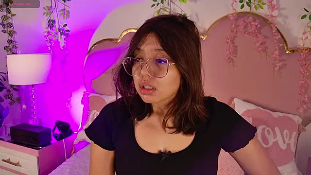 Lauuu2007 online show from 03.27.26