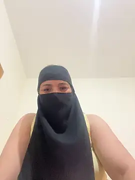 Snapshot of Wild-Nayra chatting on 03.16.26 Wild-Nayra online show from 03.16.26