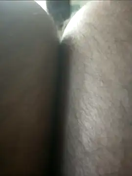 Snapshot of newindiancam chatting on 12.21.25 newindiancam online show from 12.21.25