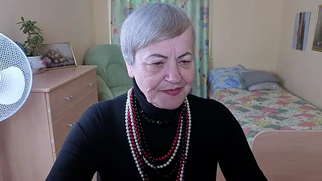 Freya Fable online show from 10.15.25