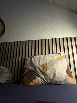 Snapshot of entifyy chatting on 02.23.26 entifyy online show from 02.23.26