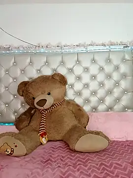 ZARAY 1118 online show from 10.25.25