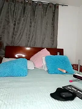 ZARAY 1118 online show from 04.12.26