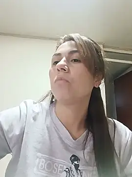Snapshot of vanessa-titisM chatting on 07.14.26 vanessa-titisM online show from 07.14.26