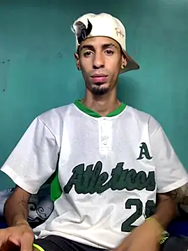 Snapshot of Alexx_1214 chatting on 09.19.25 Alexx 1214 online show from 09.19.25