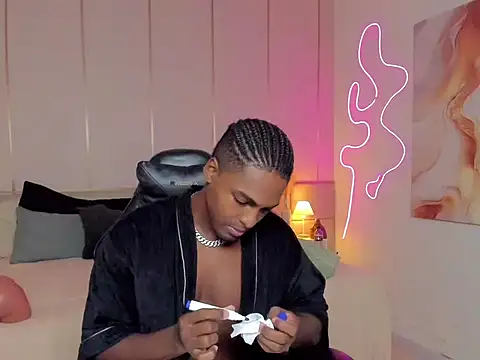 Snapshot of SoHighAngel chatting on 02.24.26 SoHighAngel online show from 02.24.26