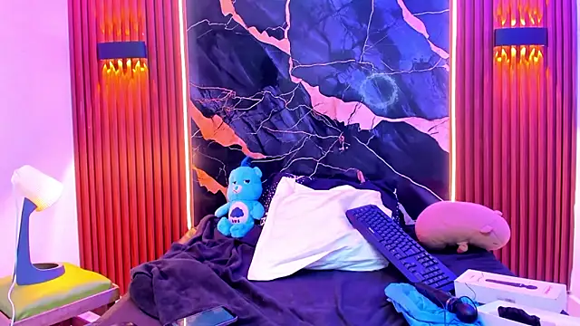 Lucky boys  X online show from 03.01.26