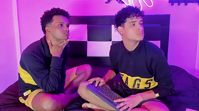 Lucky boys  X online show from 04.04.26