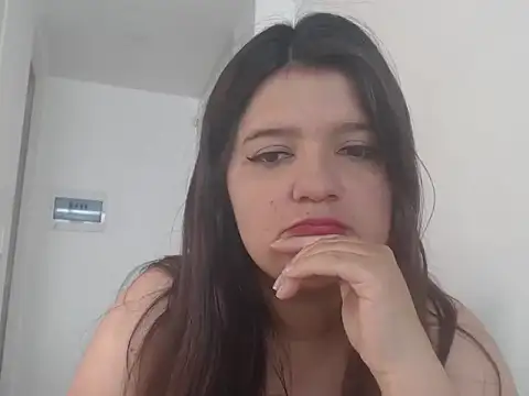 Snapshot of DANIELLADOLCE chatting on 10.01.25 DANIELLADOLCE online show from 10.01.25