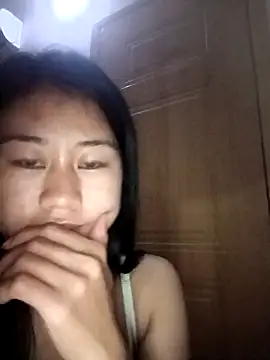 Snapshot of luy-xinh02 chatting on 09.25.25 luy-xinh02 online show from 09.25.25