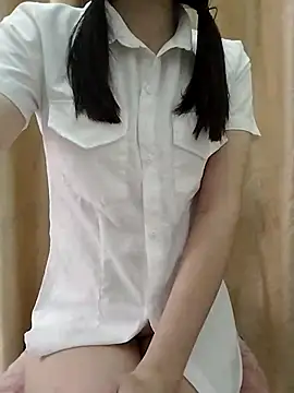 Snapshot of Ella_sex001 chatting on 09.12.25 Ella sex001 online show from 09.12.25