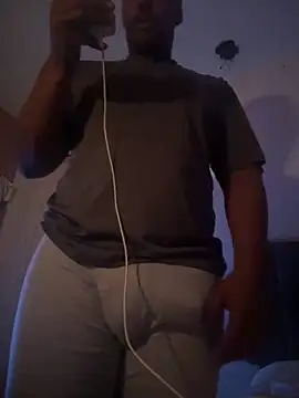 Snapshot of DemontimeLo chatting on 09.11.25 DemontimeLo online show from 09.11.25