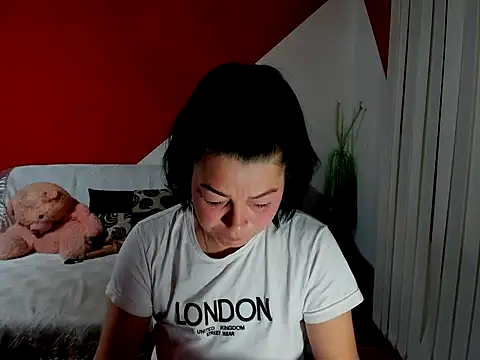Snapshot of Soffy_Skye chatting on 10.01.25 Soffy Skye online show from 10.01.25