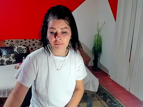Snapshot of Soffy_Skye chatting on 10.16.25 Soffy Skye online show from 10.16.25