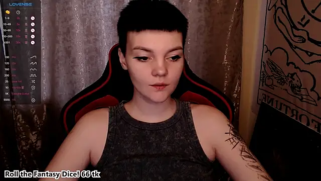 KrisNeal online show from 12.04.25