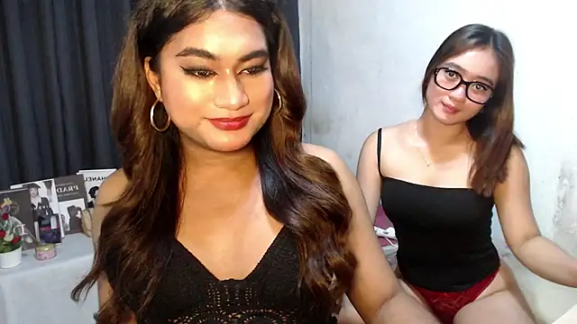 Snapshot of Elysia_Fox chatting on 03.27.26 Elysia Fox online show from 03.27.26