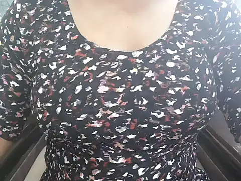 Snapshot of bold_naina chatting on 09.16.25 bold naina online show from 09.16.25