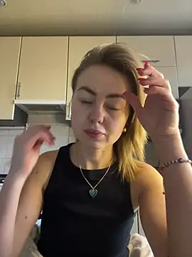 MartaLuna  online show from 02.27.26