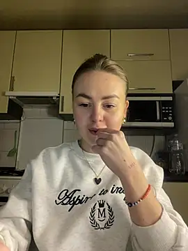 MartaLuna  online show from 02.28.26