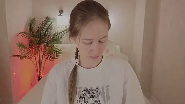 Snapshot of bella_li__ chatting on 03.27.26 bella li online show from 03.27.26