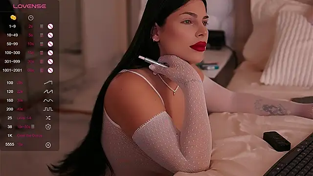 PlayfulAvalyn online show from 09.29.25