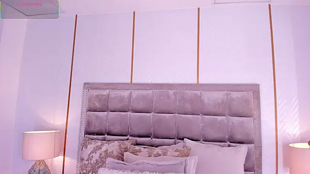 DakotaWangi online show from 02.19.26