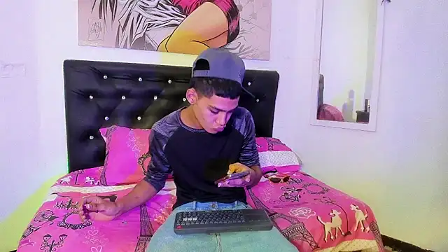 xxKamadevaxx online show from 11.18.25