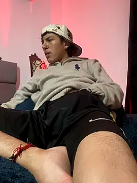 Snapshot of NaytonFreeman chatting on 11.12.25 NaytonFreeman online show from 11.12.25